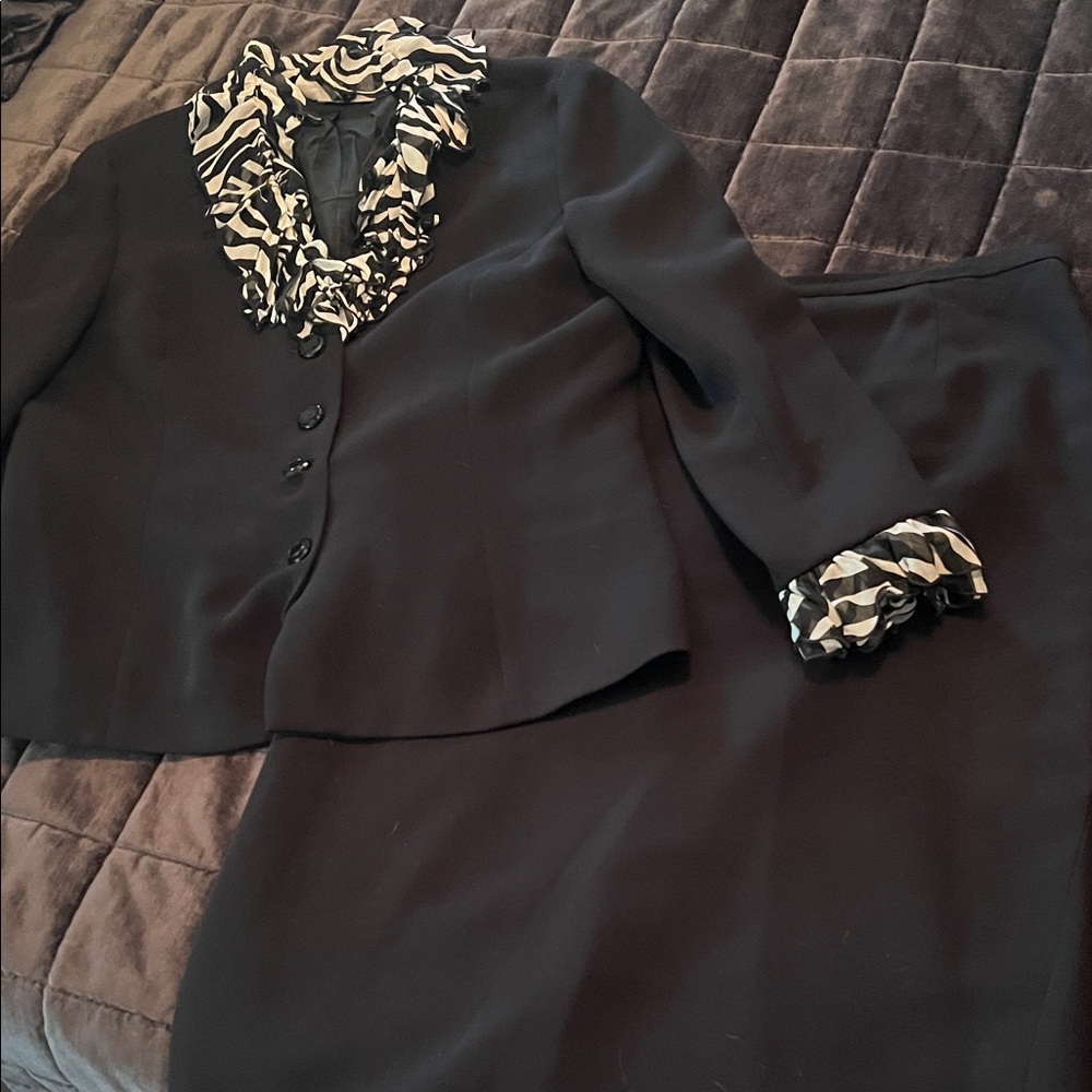 Elegant Black Women's Jacket and Skirt Set
